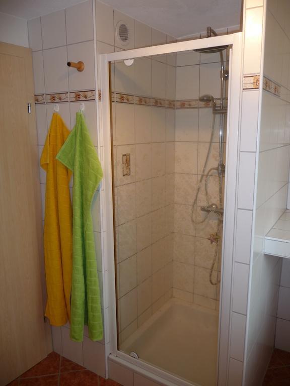 Biohof Weissensteiner Apartment Ullrichs ห้อง รูปภาพ