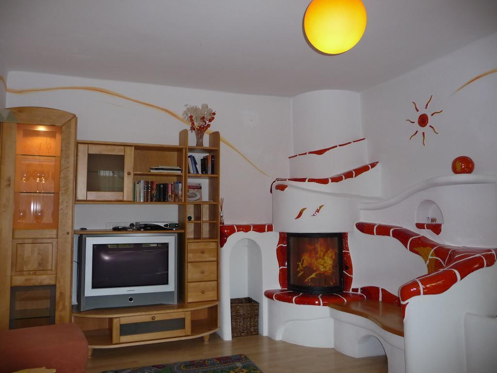 Biohof Weissensteiner Apartment Ullrichs ห้อง รูปภาพ